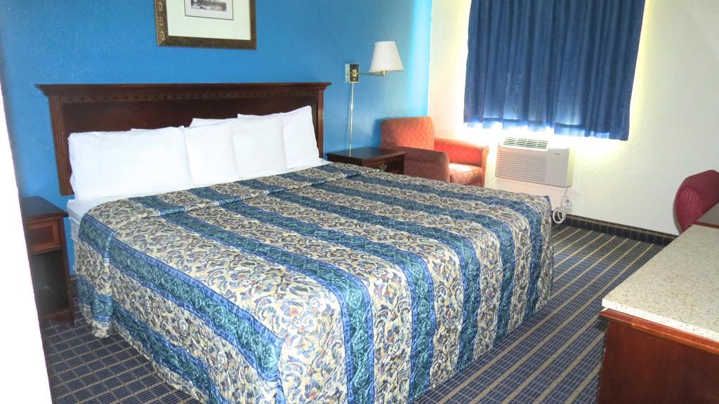 Budget Host Airport Inn Waterville Ruang foto